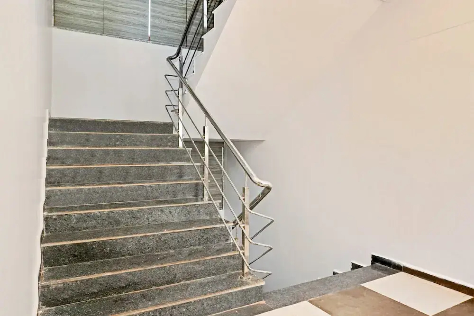 Hotel Navalai Pride By OYO Rooms