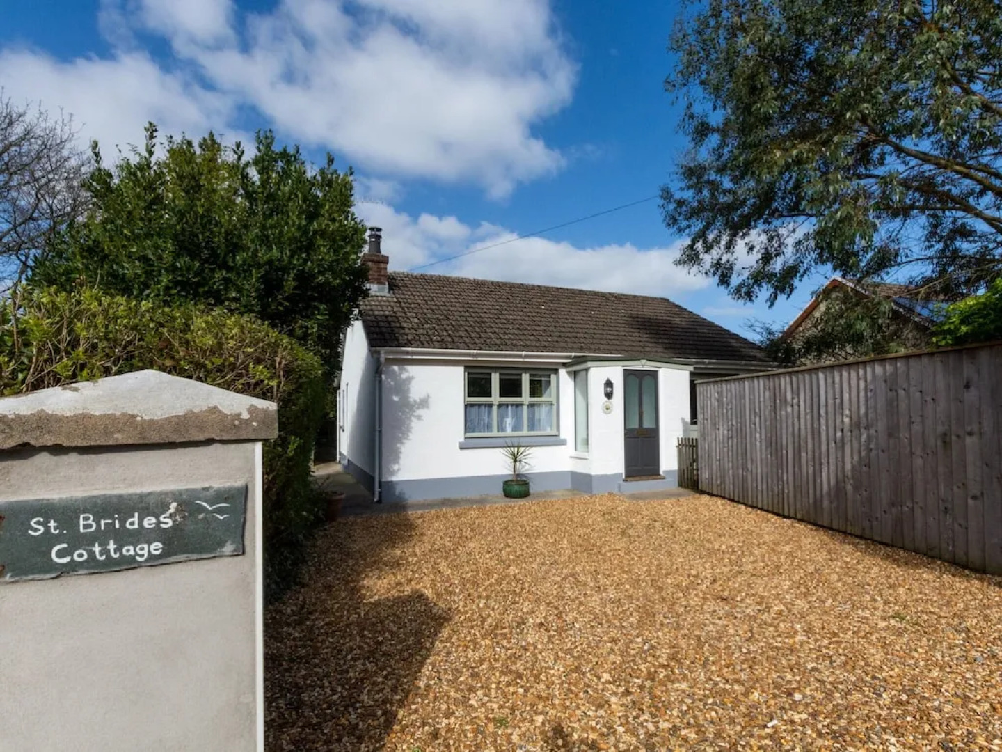 Modern Holiday Home in Saundersfoot With Garden