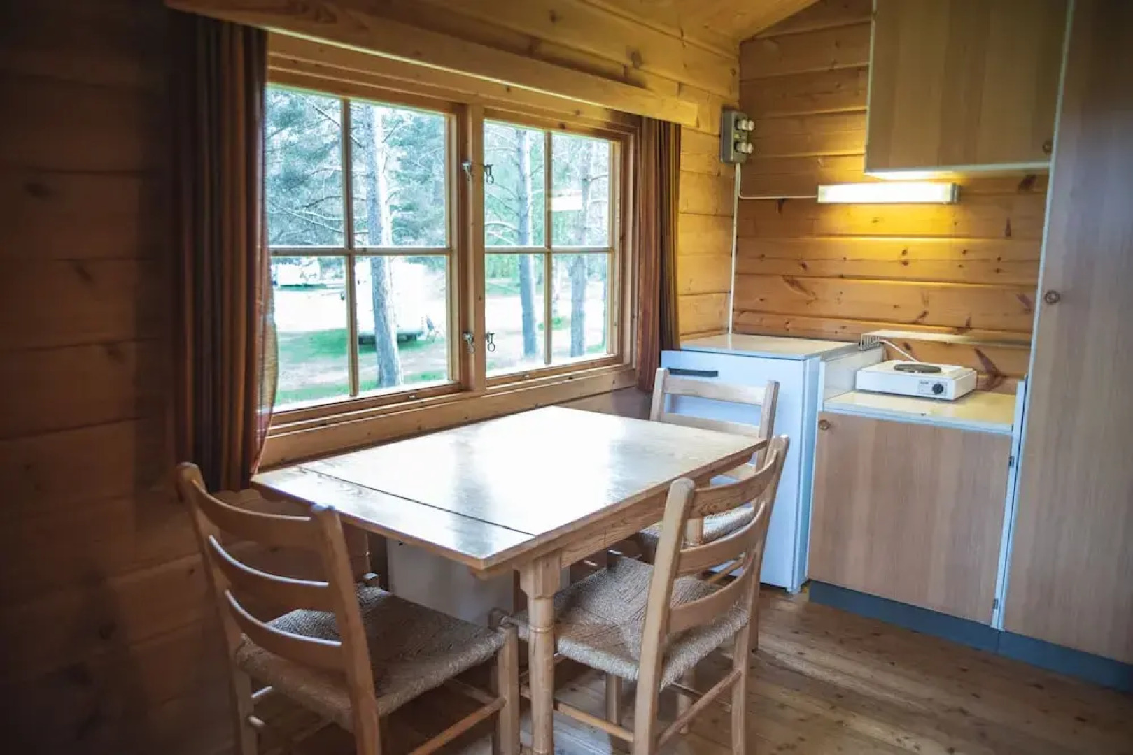 Toftemo Turiststasjon Hytter