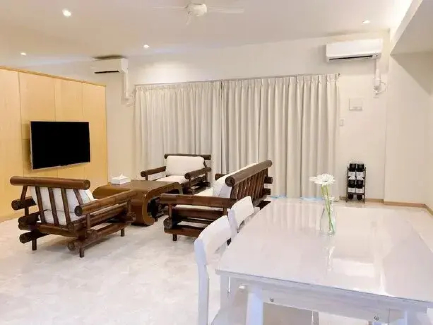 16/4 York Place Lets In The City Edinburgh