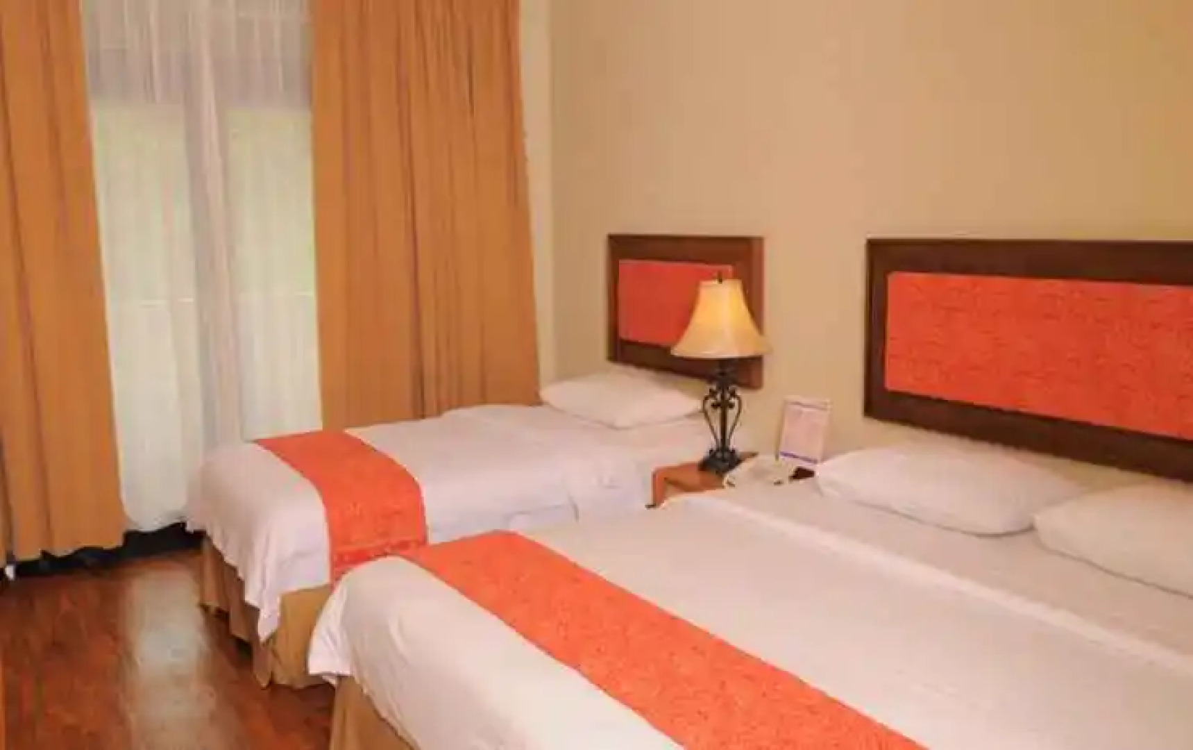 Nuwis Hotel & Convention