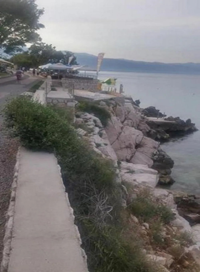 Apartment Mario - 50 m from sea : A1 Novi Vinodolski, Riviera Crikvenica