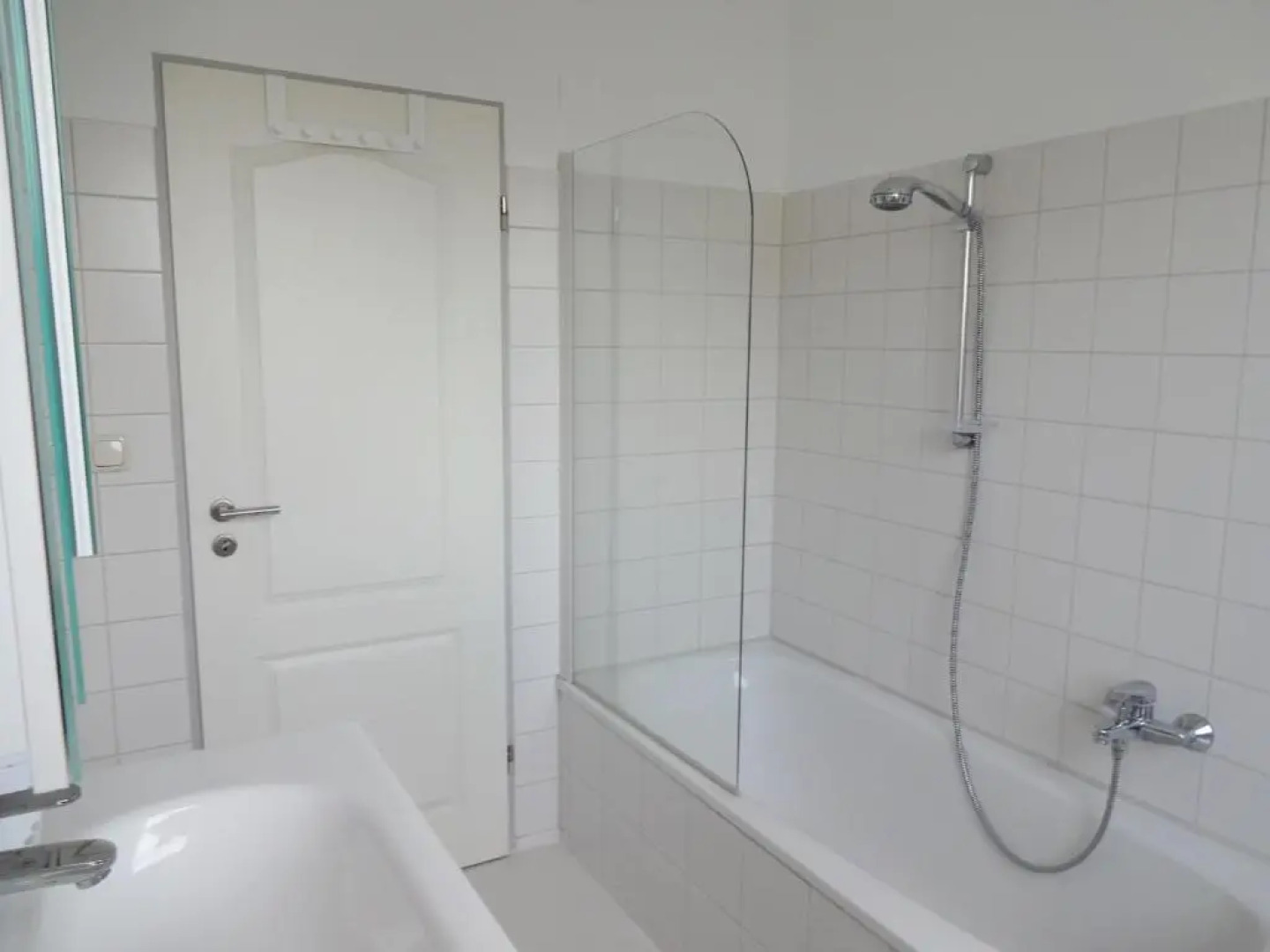 Schöne Wohnungen am Bahnhof in Dachau - 20 Min bis München Zentrum