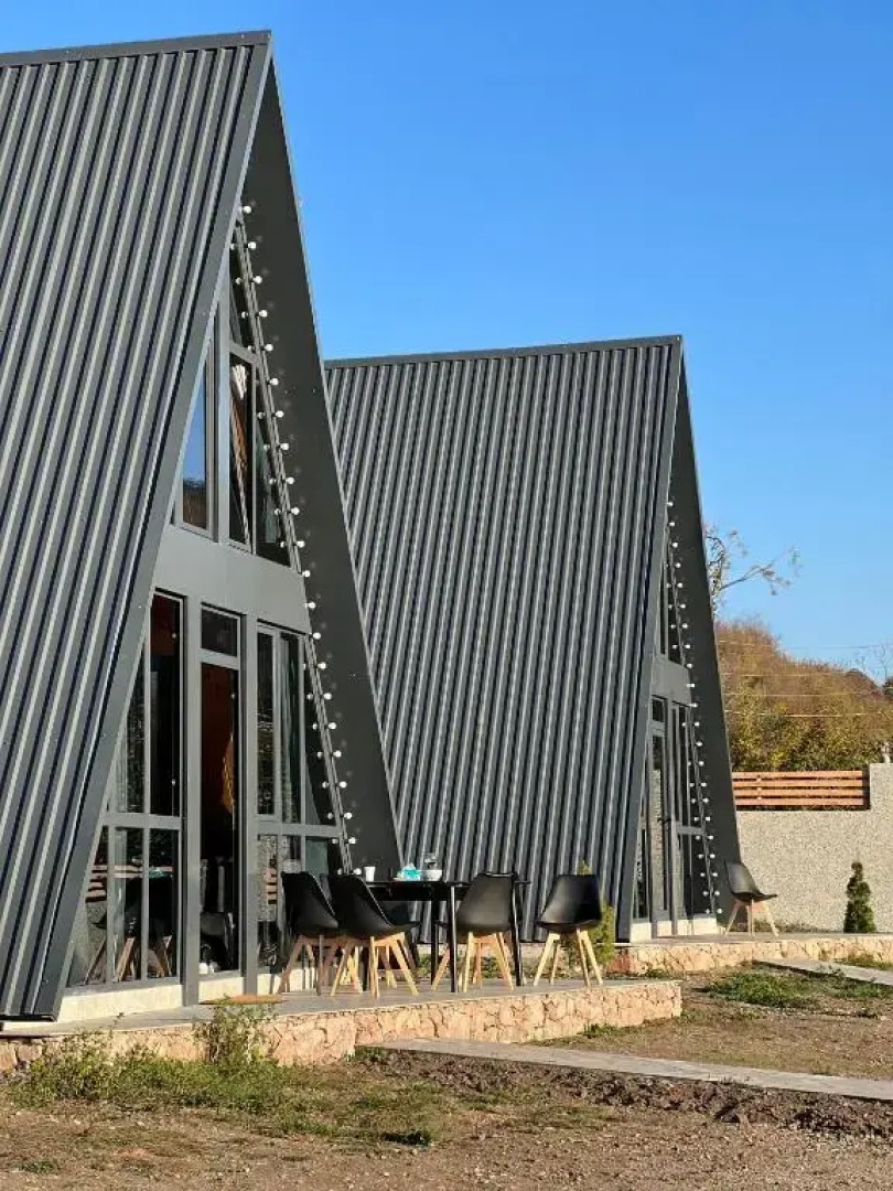 Green Villa Resort Small Gray