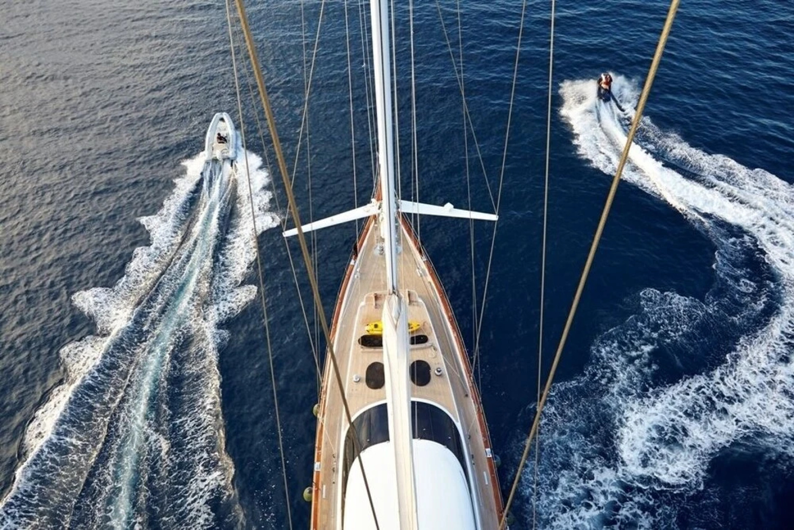 Sailing Yacht Glorious
