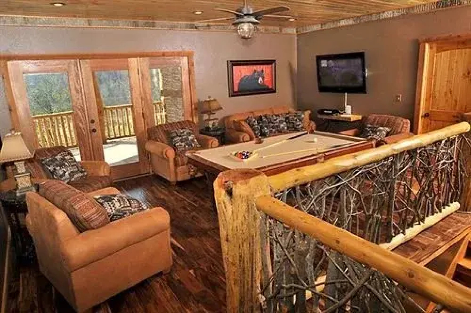 Hickory Mist Luxury Cabins