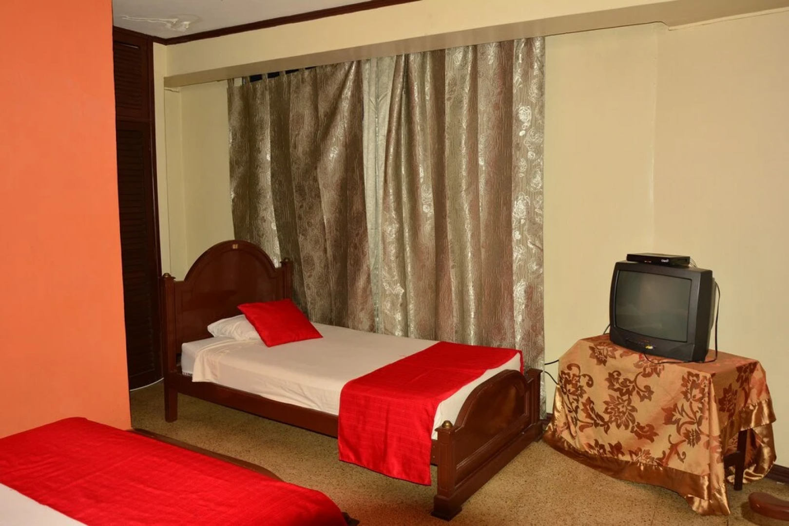 Hotel Suites Don Juan