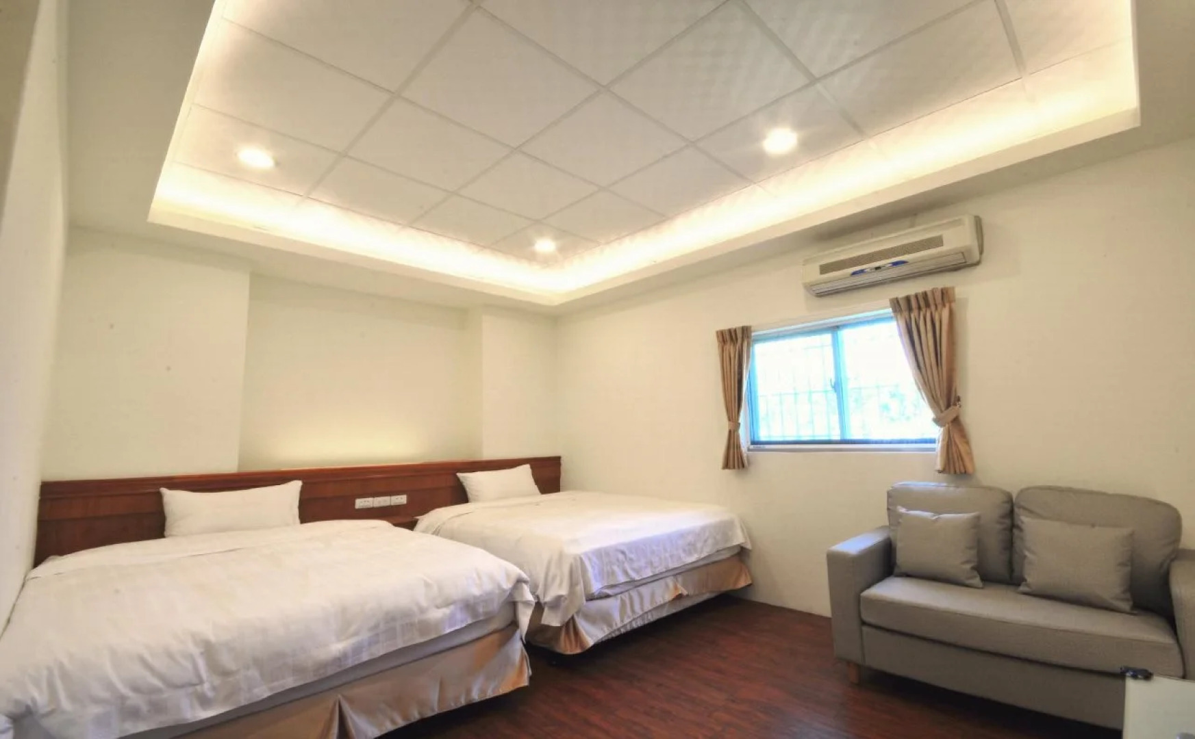 Luti Sea Shore Hotel