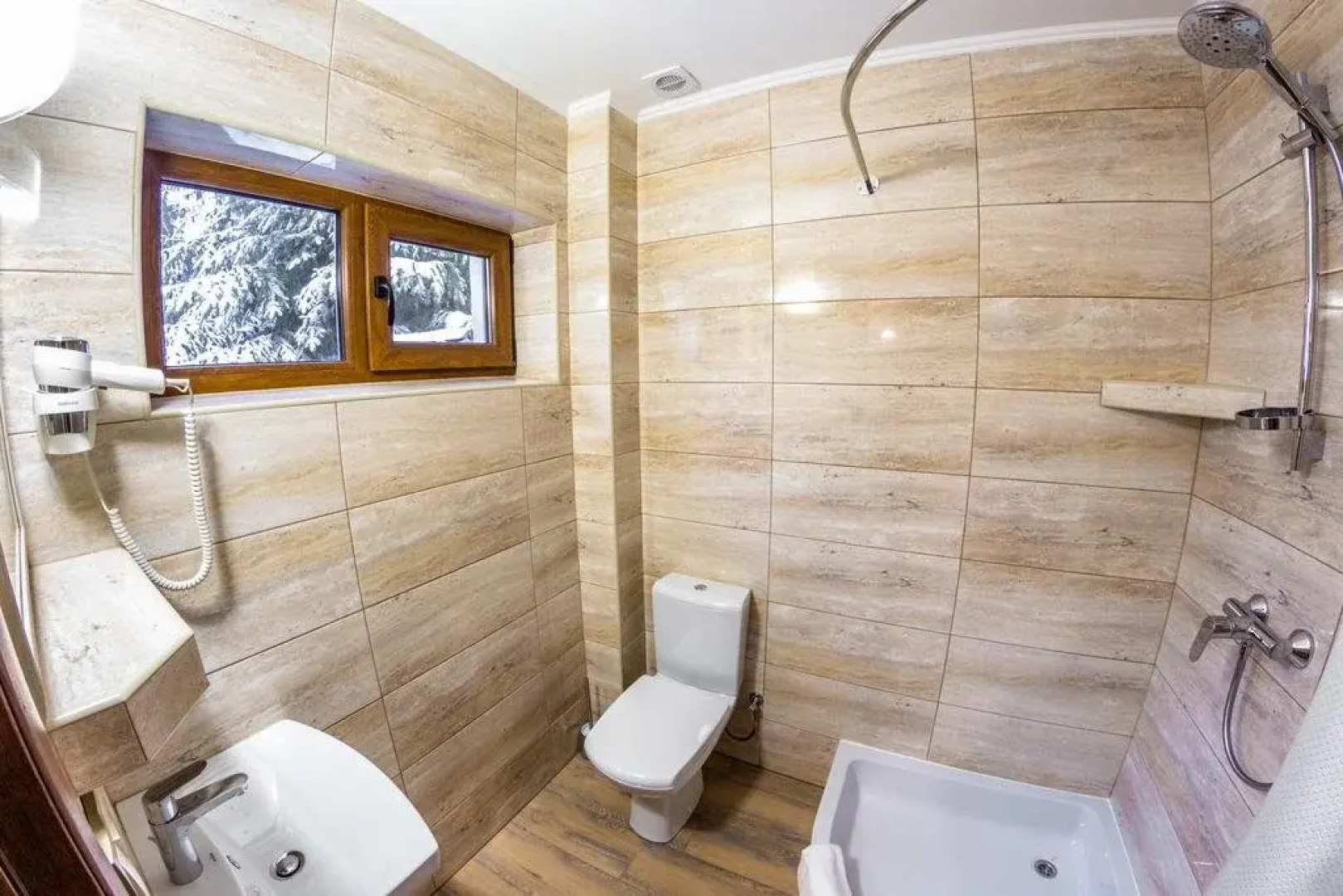 Holel "Karpatska Villa"