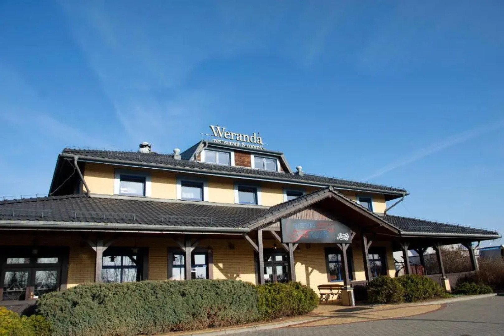 Weranda Restaurant & Rooms