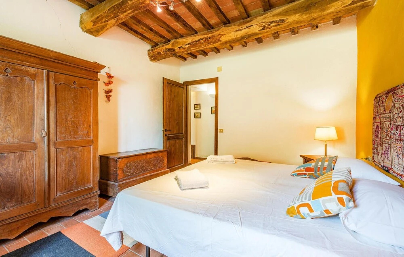 Beautiful Home in Roccalbegna With 5 Bedrooms and Wifi