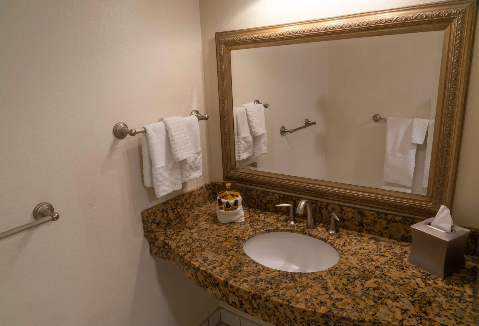 Best Western Plus Monterey Inn
