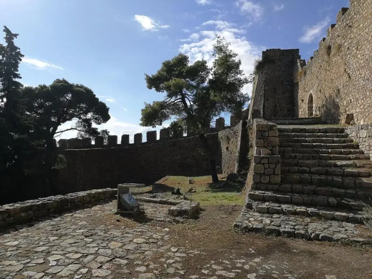 Poly's charming home - City center & near the beach 2bedroom apartment