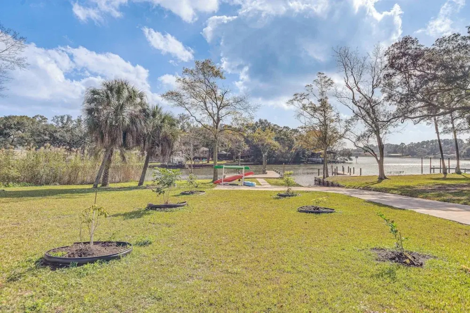 Waterfront Retreat w/ Outdoor Oasis in Pensacola