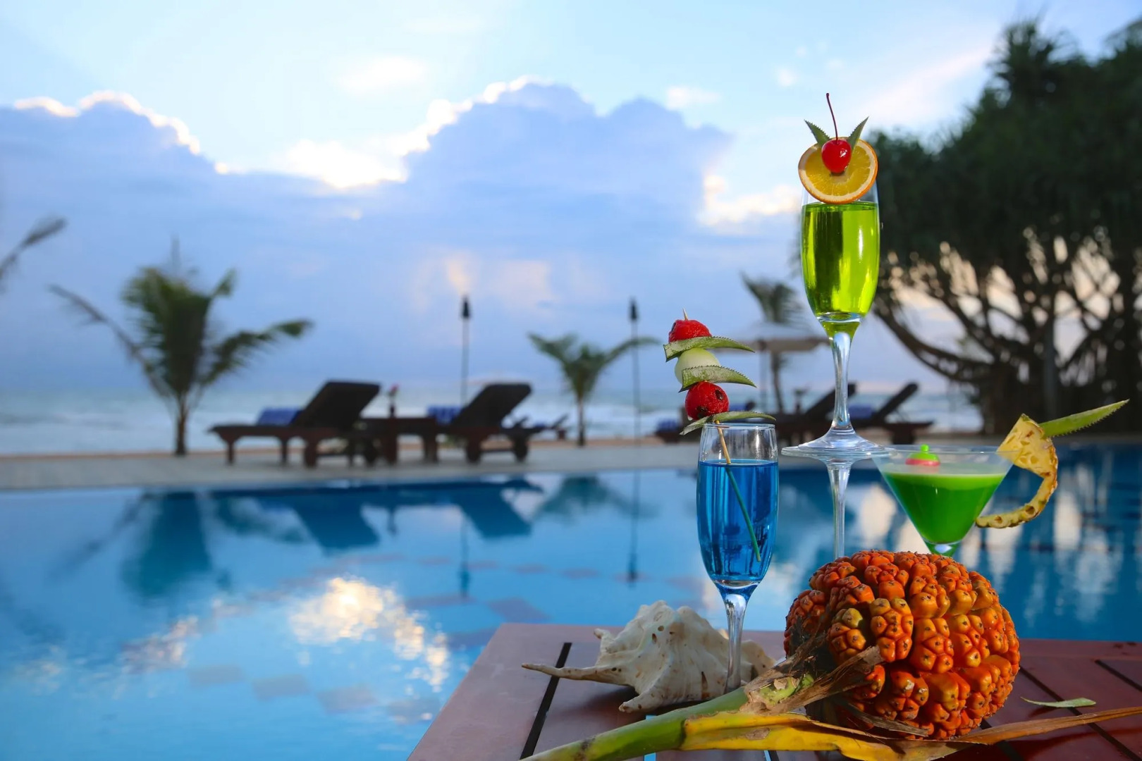 Whispering Palms Hotel