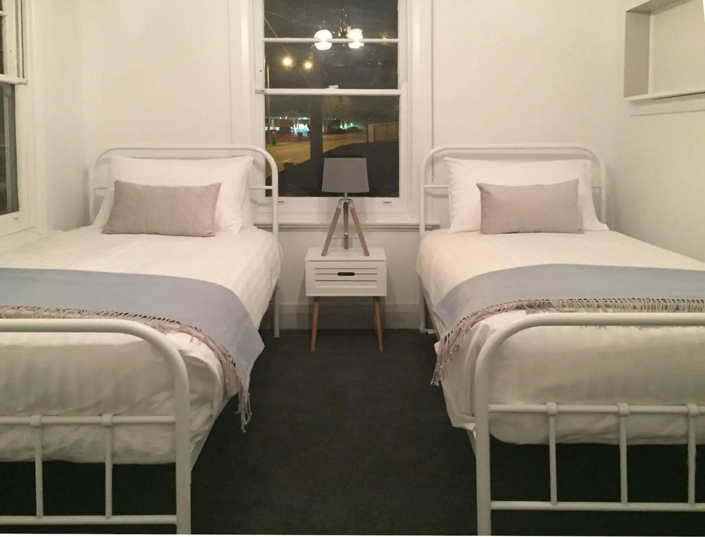 Kangaroo Bay Apartments