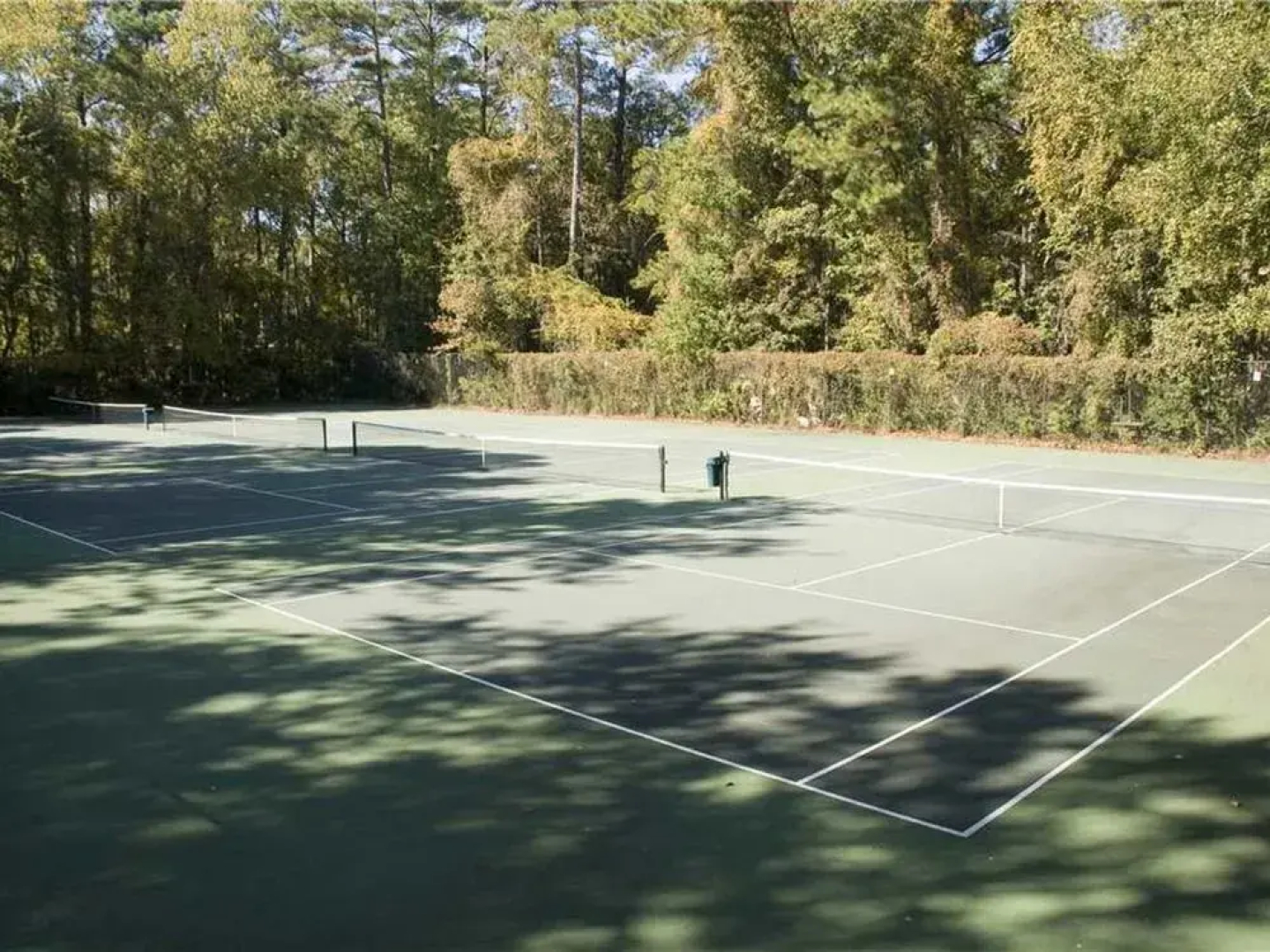 Lighthouse Tennis 2413 by RedAwning