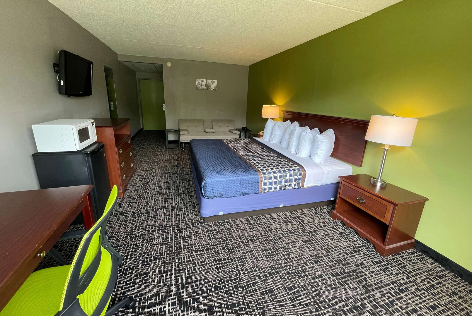 Wingate by Wyndham Lake George