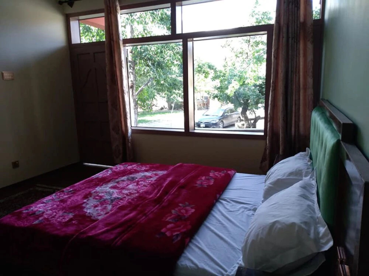 Northern Sapphire Hunza