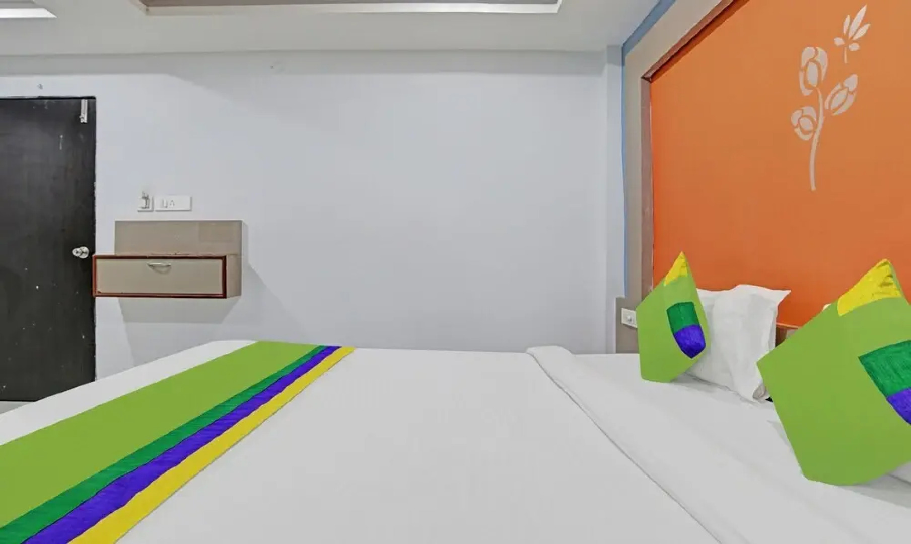 Oyo 9719 Hotel Relax Inn