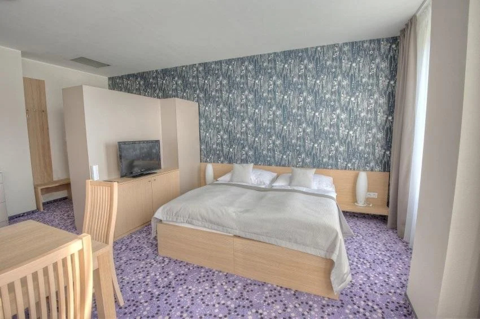 Hotel Vinice Hnanice