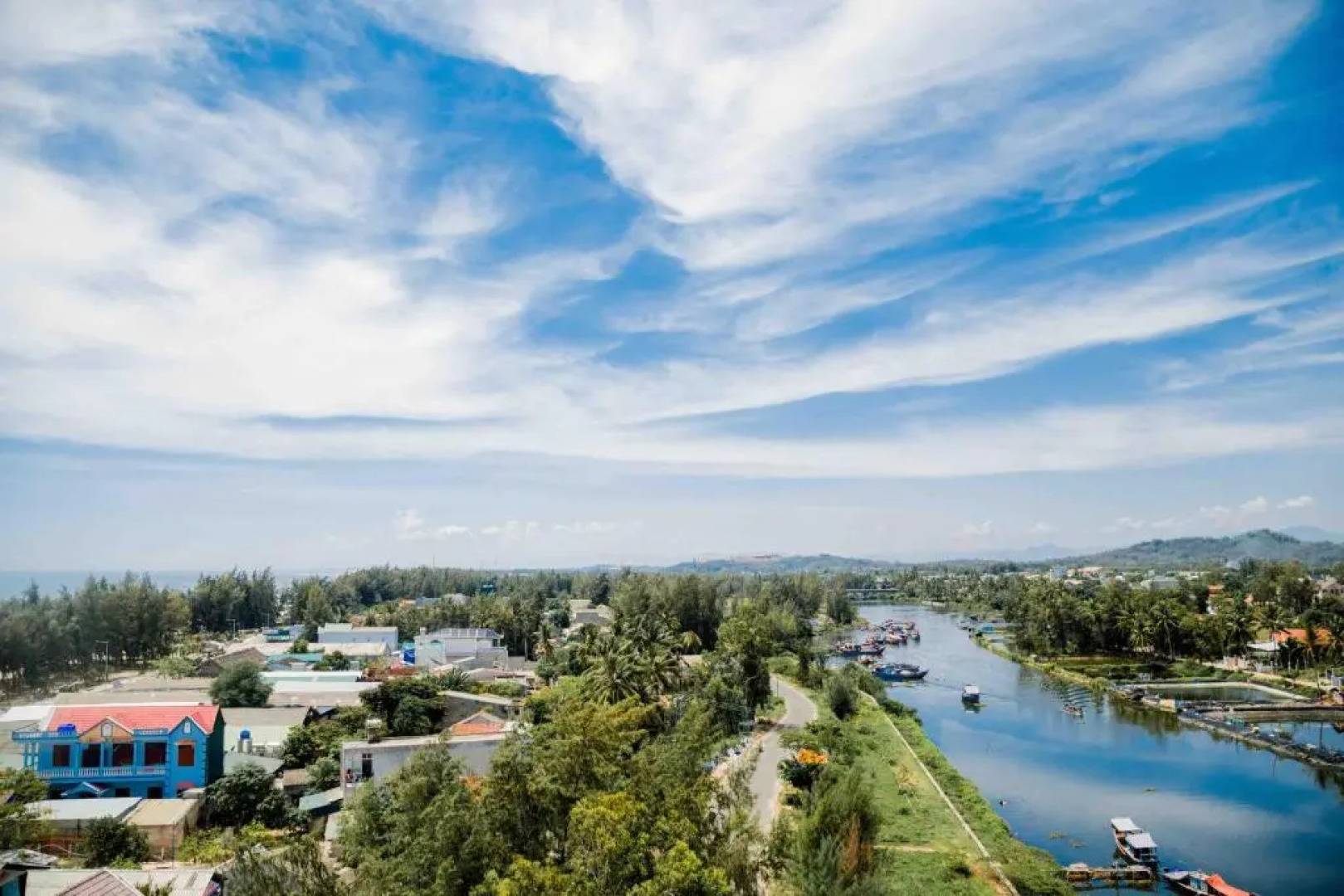 Châu Ngoc Viên Hotel - Bien My Khê - Quang Ngãi