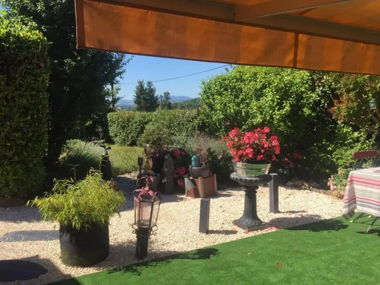 Le jardin de THELEME "Charme discret pour un nid douillet"