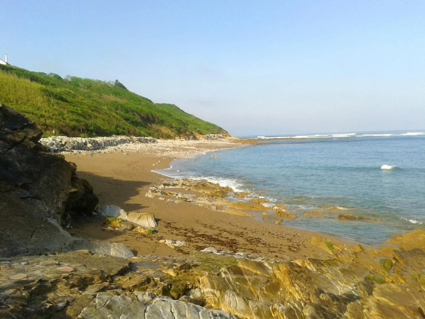 Studio In Guethary With Enclosed Garden 150 M From The Beach