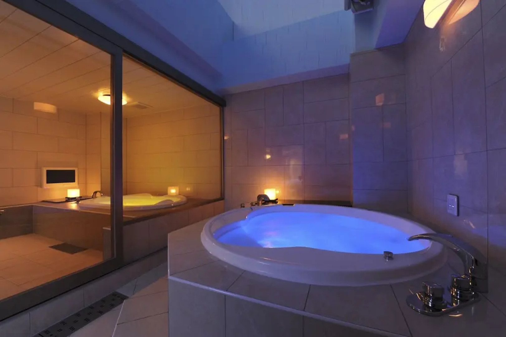 HOTEL IRIS - Adult Only