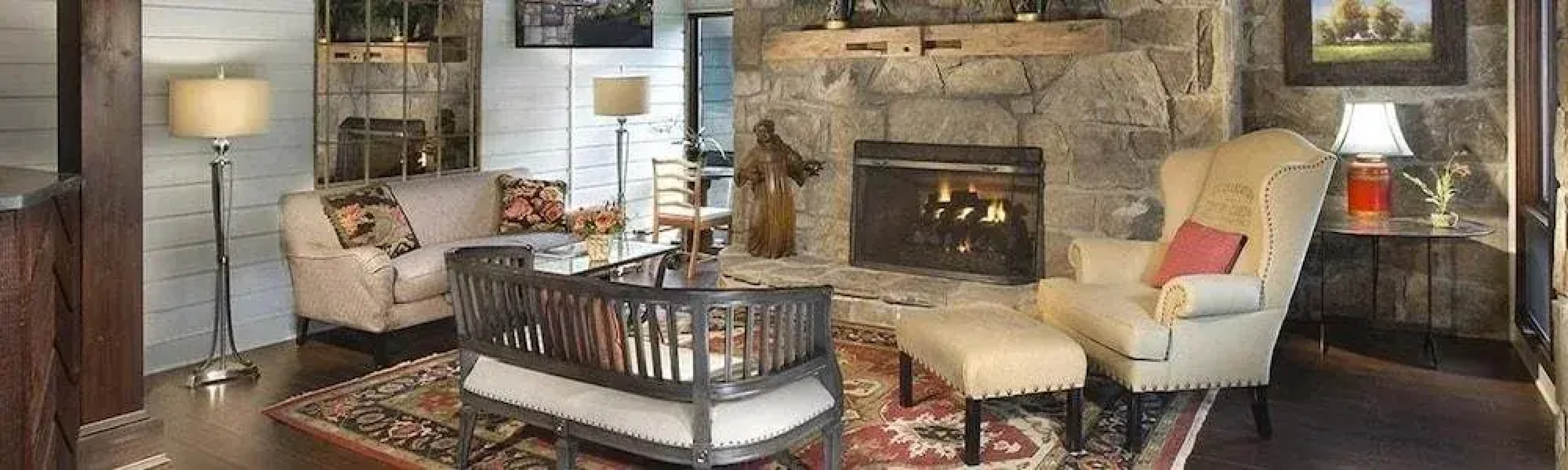 200 Main by Old Edwards Hospitality