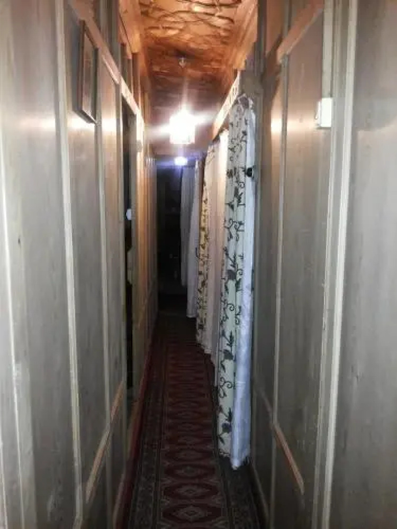 Kings Rose Houseboat