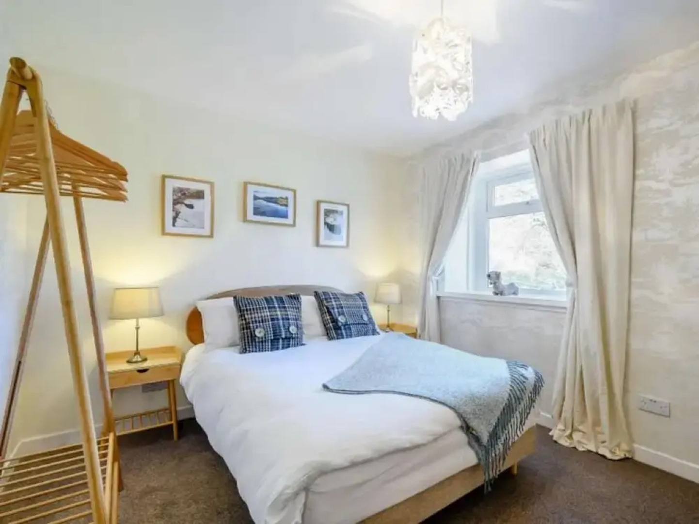 Coastal Farm Cottage With Epic Views