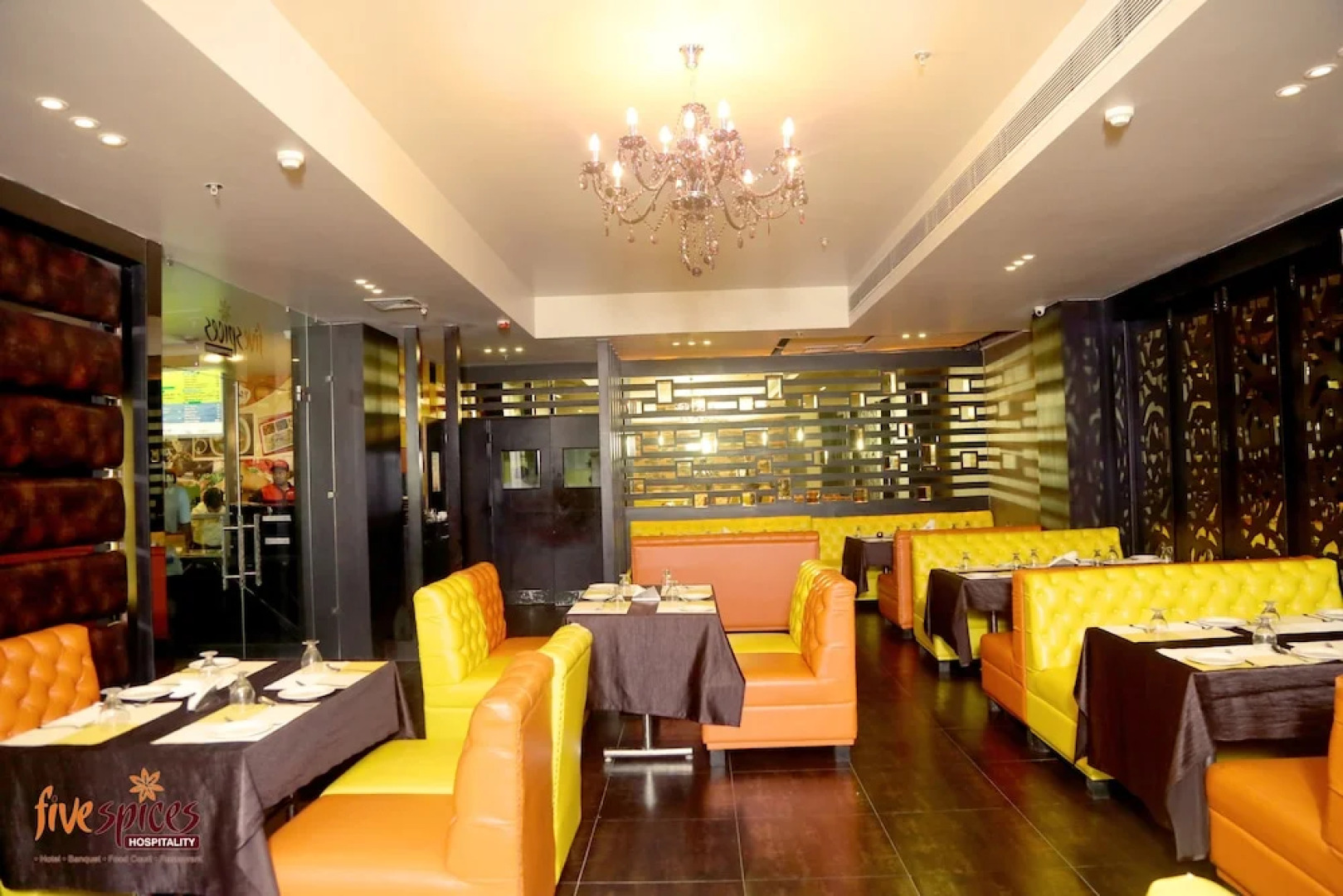 Suncity Hotel & Restaurant