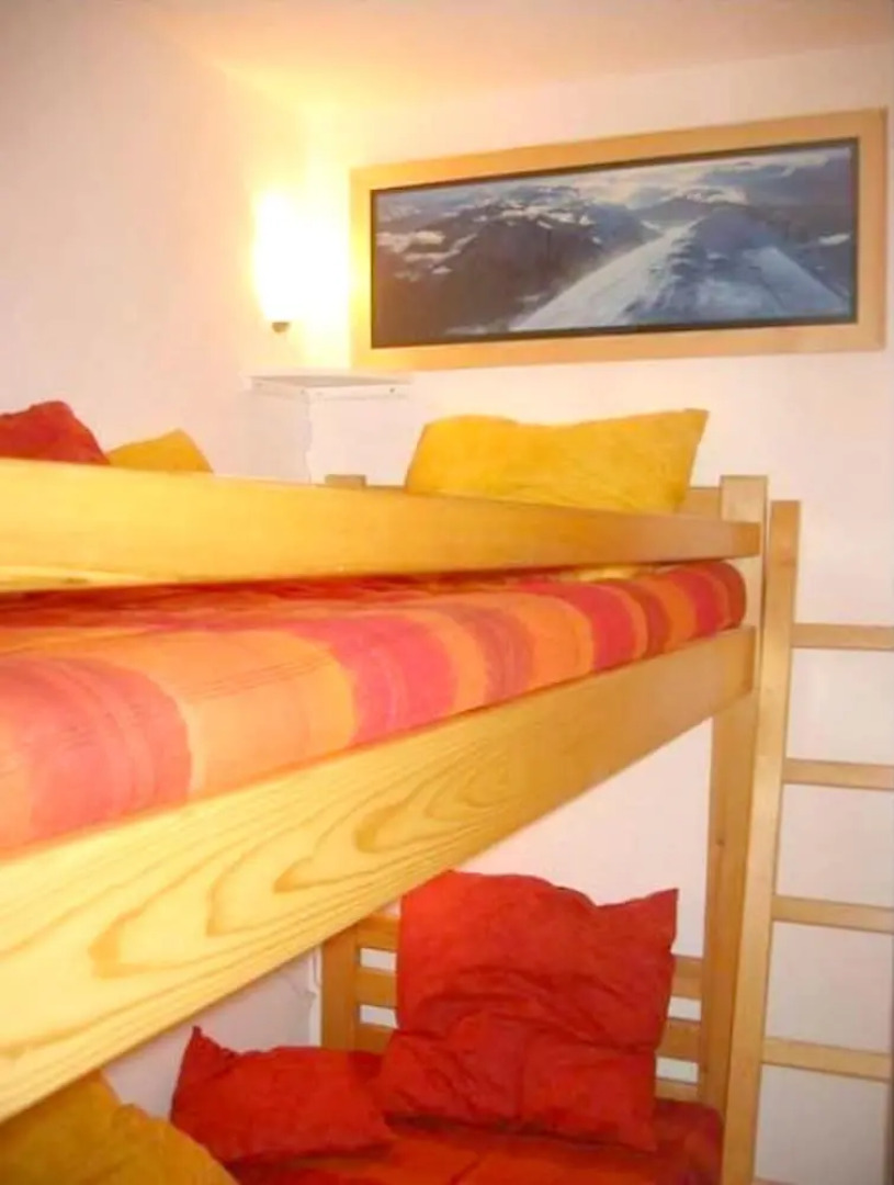 Apartment With one Bedroom in Le Pleynet, With Wonderful Mountain View and Balcony - 100 m From the Slopes