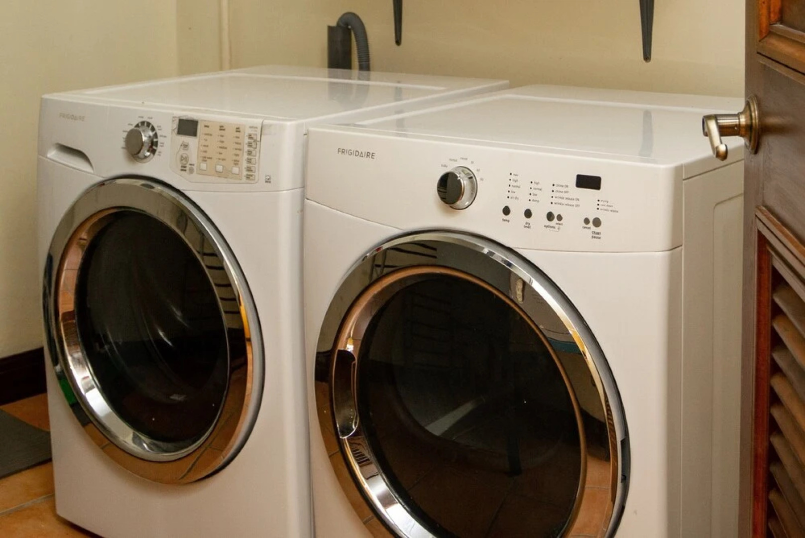 Peek-a-Boo Ocean view Condo at Reserva Conchal