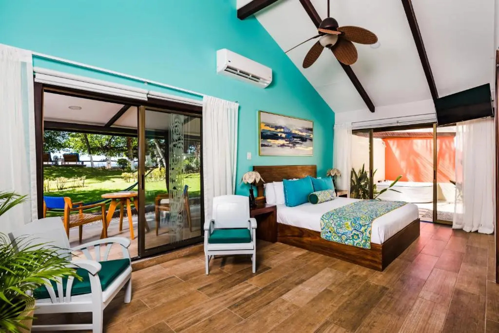 Bahia del Sol Beach Front Boutique Hotel