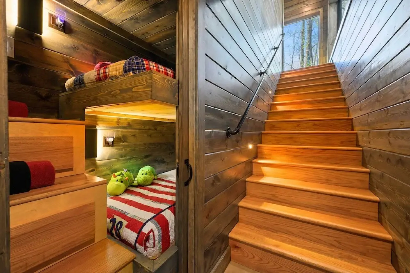 Secluded Creekside Cabin w/ Hot Tub & Fire Pit!