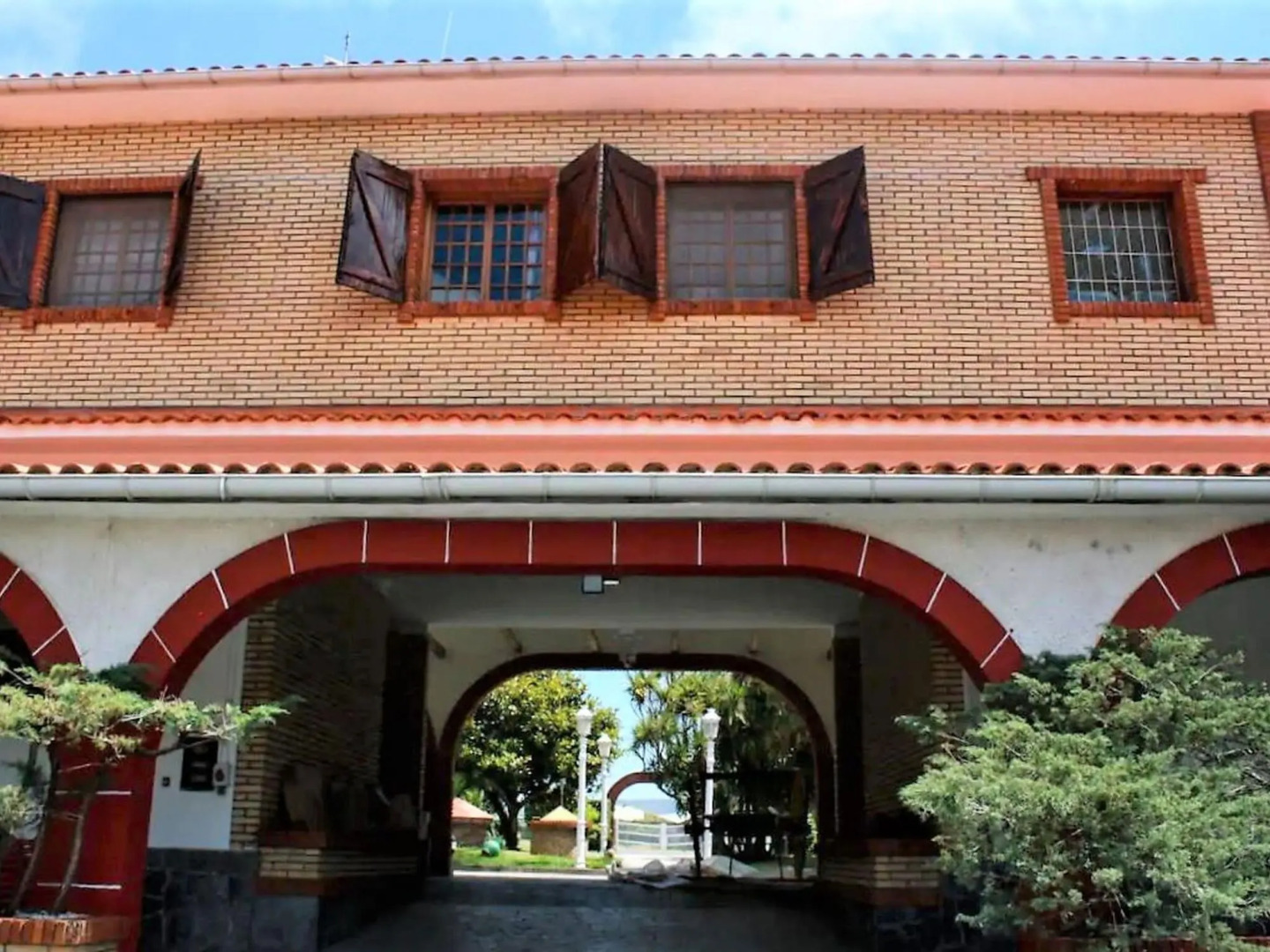 Traditional Villa in O Val, Narón With Pool