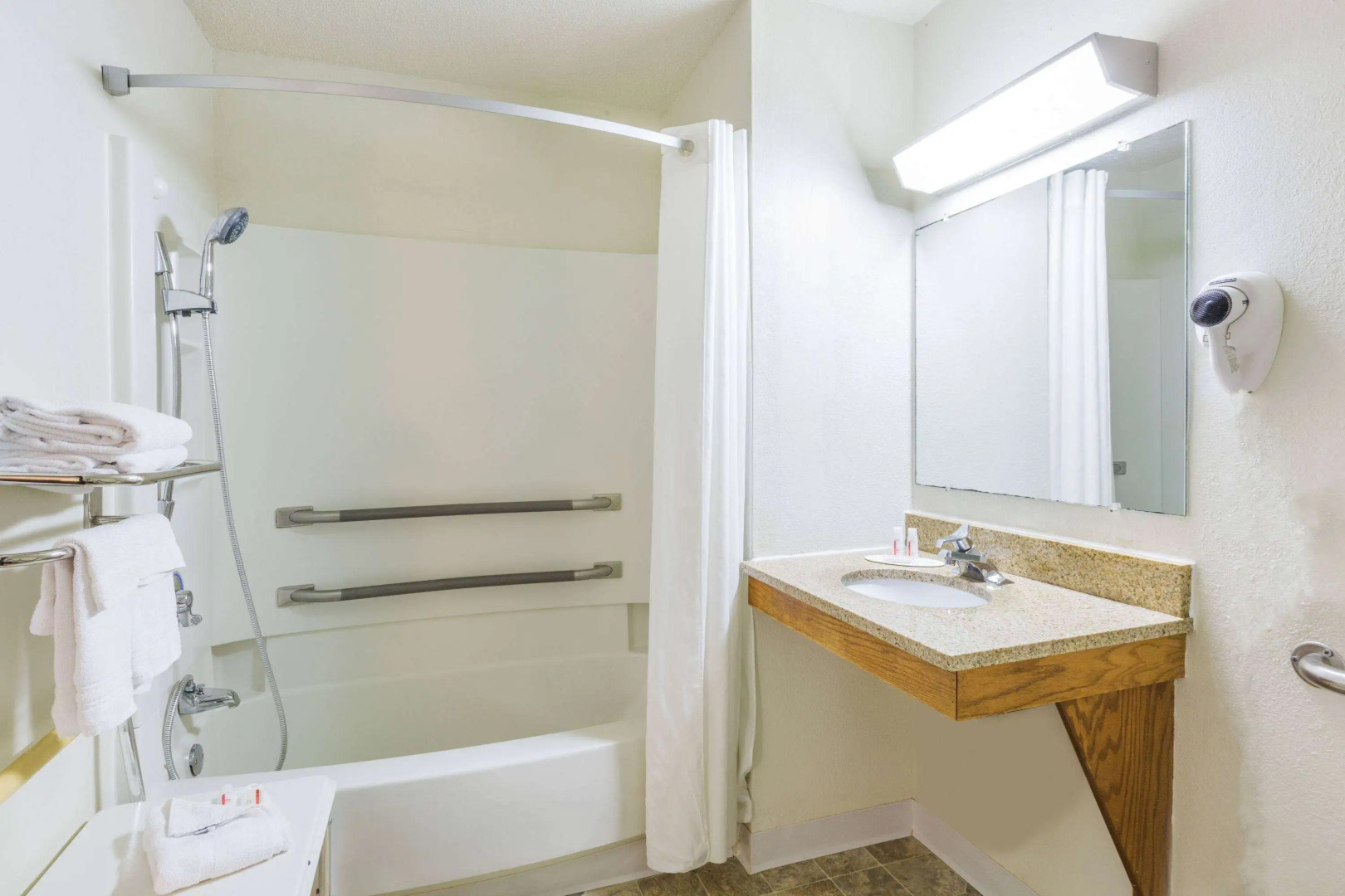 Super 8 by Wyndham East Stroudsburg/Poconos