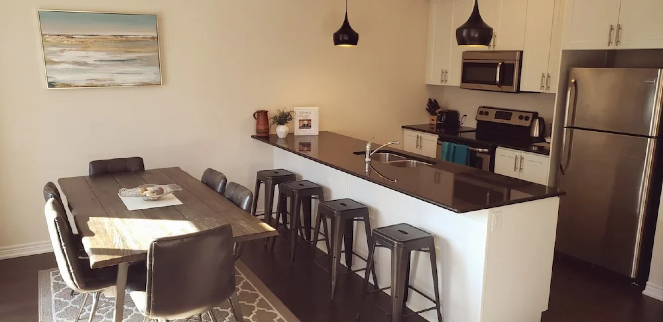 Exceptional Townhouse at Lake Ontario