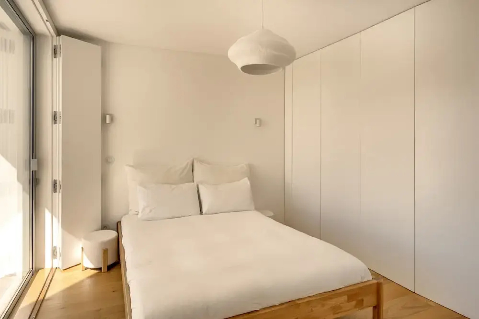 Ericeira Modern Bright With Pool by Homing