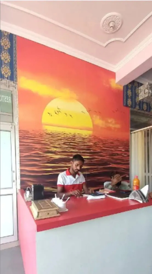 Sunrise Hotel & Restaurant