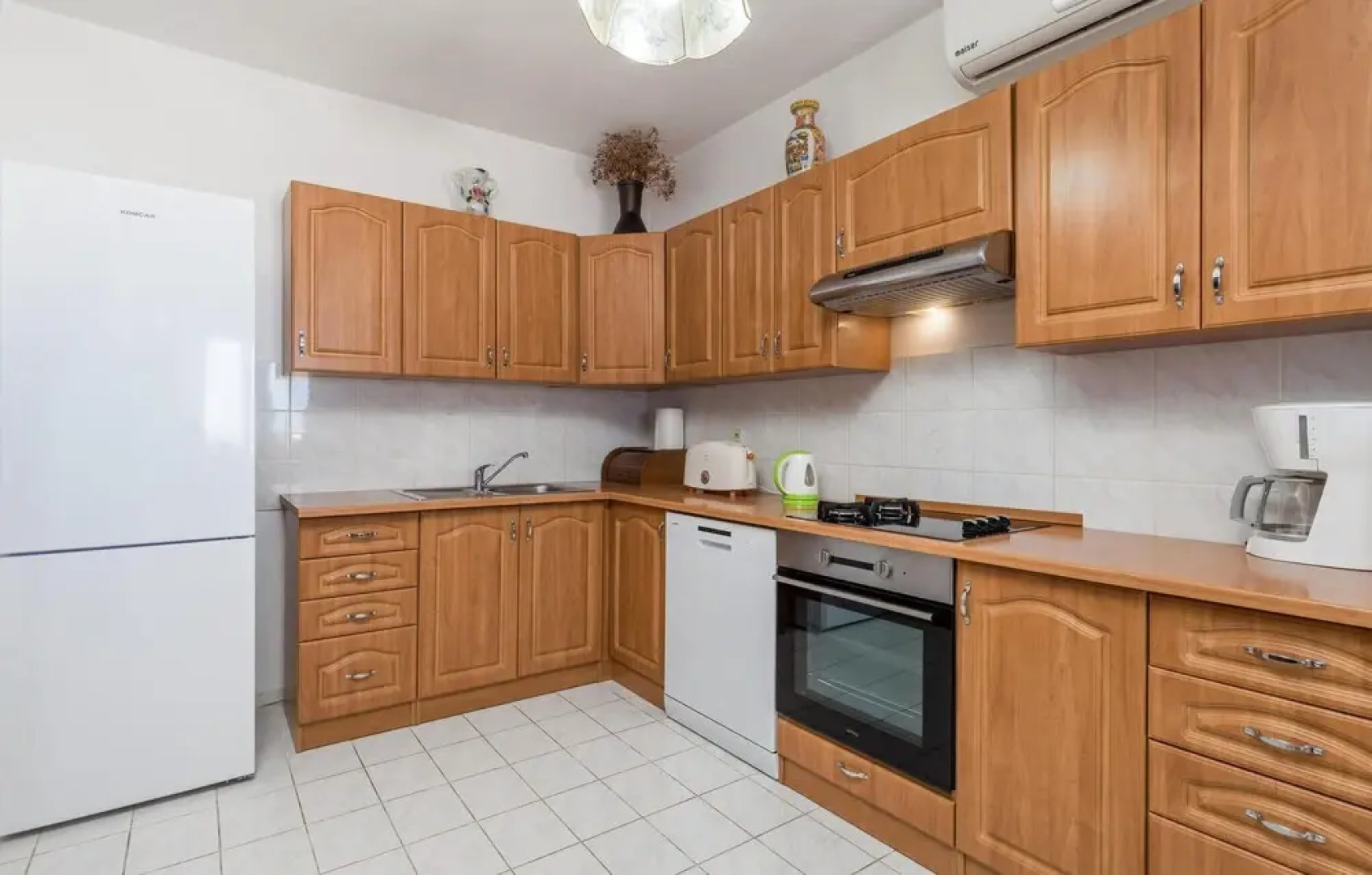 Stunning Home in Sv Juraj With Wifi and 2 Bedrooms