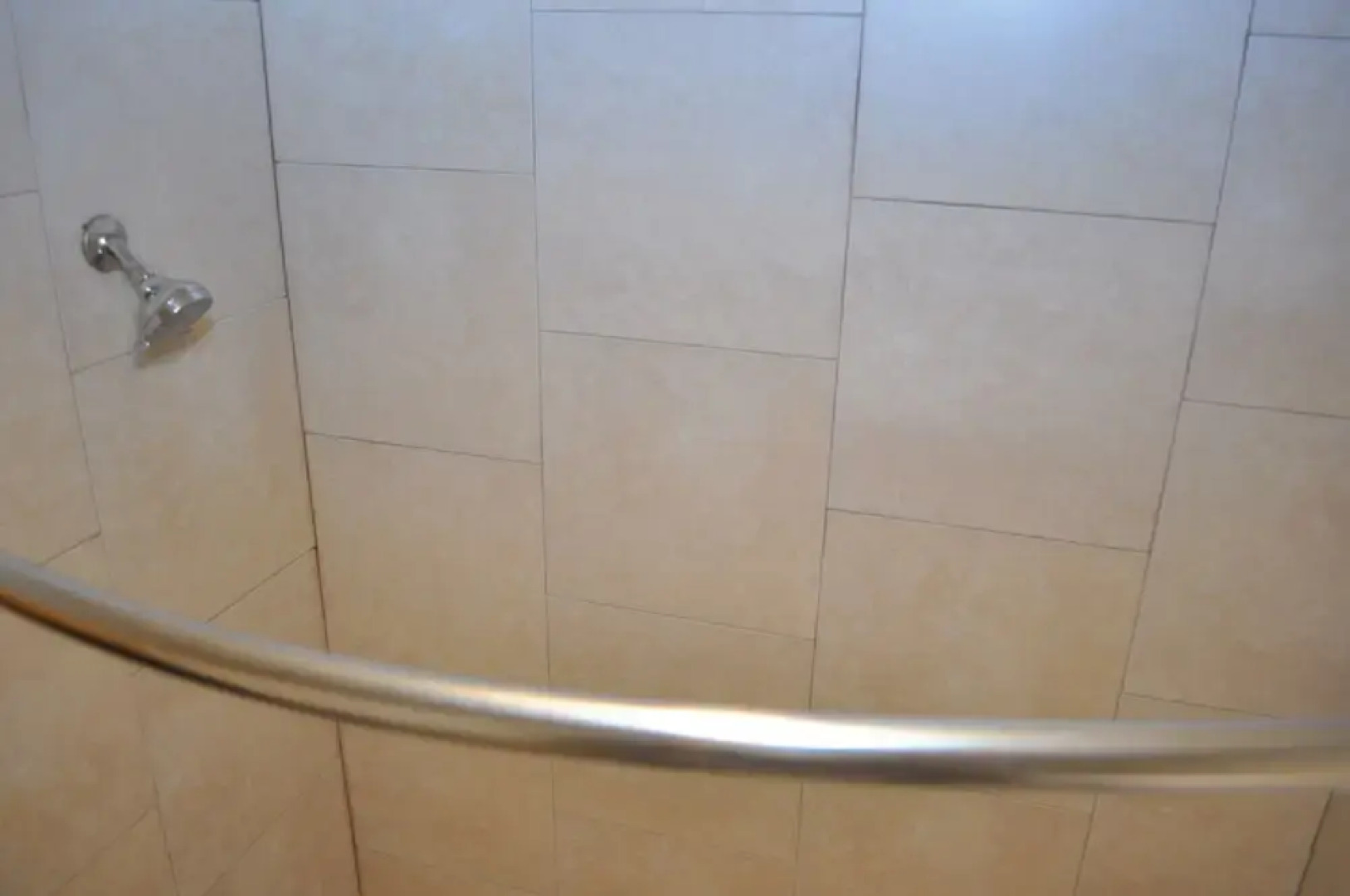 Evergreen Hotel & Suites