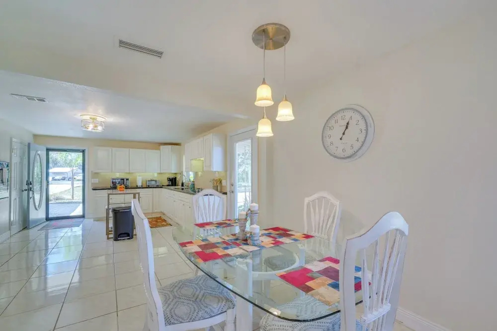 'laurel on the Lakes' Floral City Escape w/ Canoe!