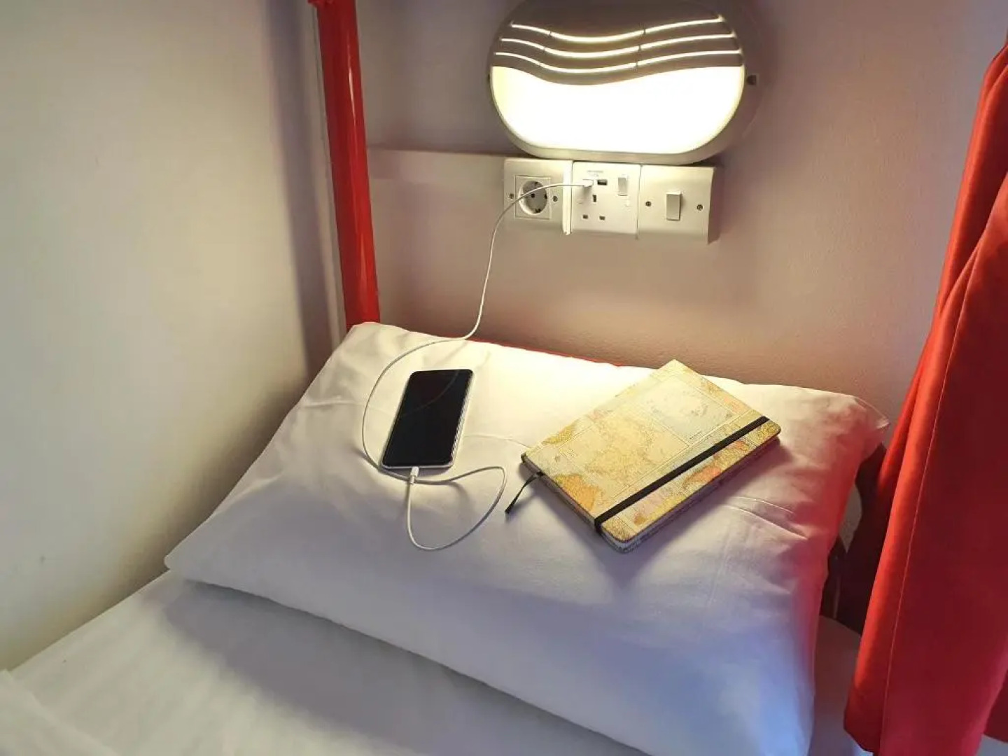 Galway City Hostel & Bar