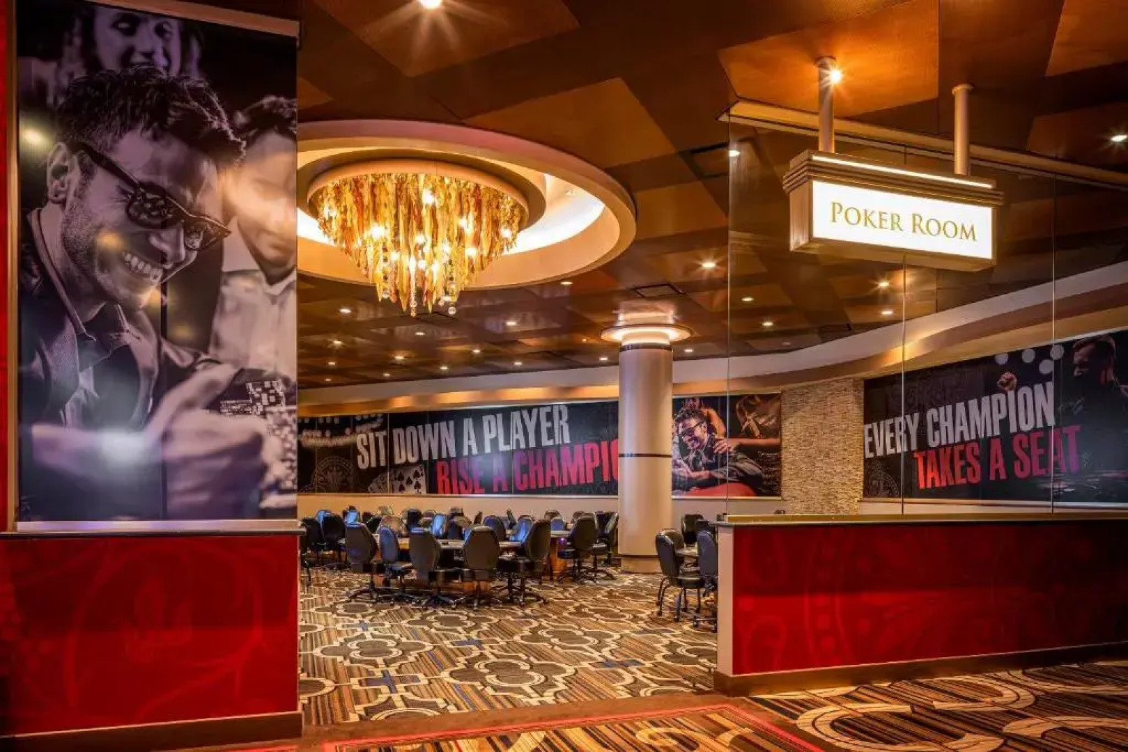 HoteLumière at The Arch