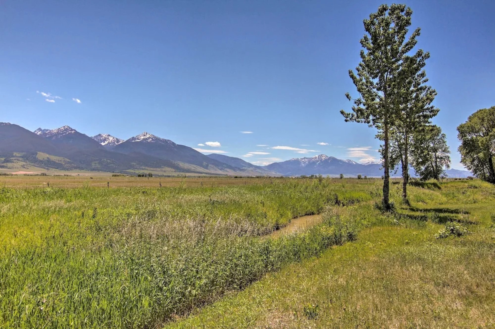 Peaceful Mtn Retreat ~ 43 Mi to Yellowstone!