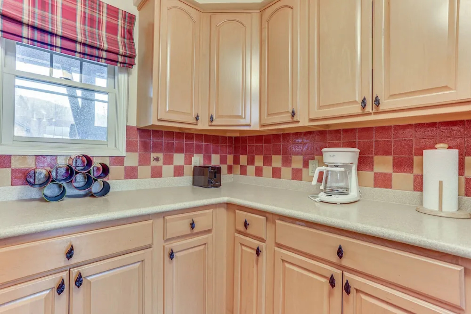 Spacious Condo w/ View < 1 Mi to Mtn Creek Resort!