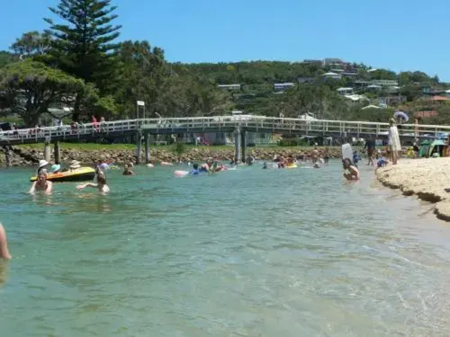 Endeavour, 10 Dulconghi Street